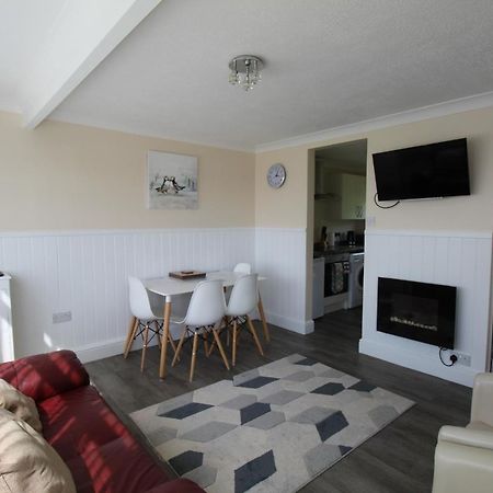 Relaxing Chalet On Popular California Sands Short Stroll To Beach, Nr Norfolk Broads & Great Yarmouth Scratby Kültér fotó