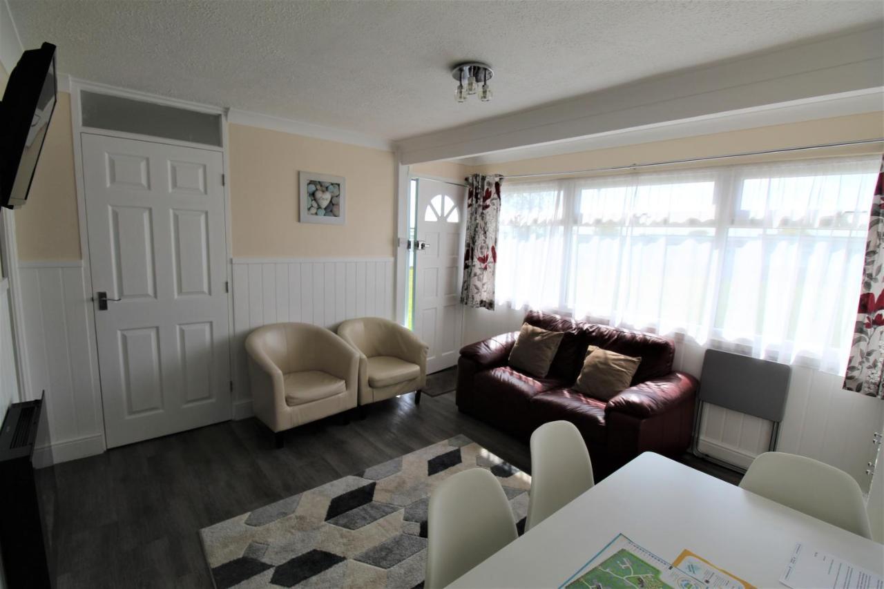 Relaxing Chalet On Popular California Sands Short Stroll To Beach, Nr Norfolk Broads & Great Yarmouth Scratby Kültér fotó